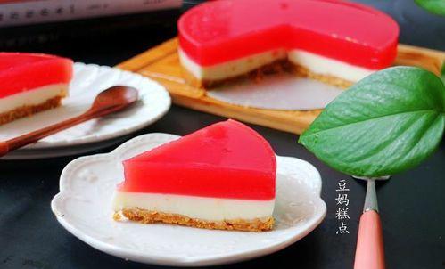 梦见吃瓜甜点,揭秘“吃瓜甜点”的奇幻之旅